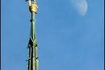 St Michel regarde la lune
