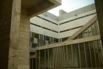 l'intérieur du couvent, vu depuis le sol