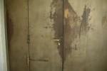 la porte intérieure entre le couvent et l'église - pas la porte principale pour les fidèles donc